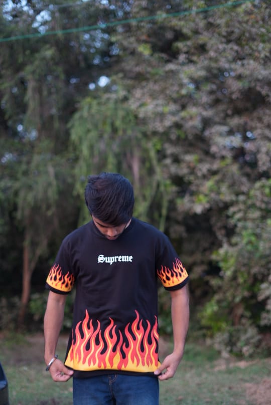 Supreme Black Oversized T-Shirt